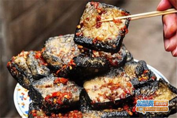 臭豆腐店創(chuàng)業(yè)指南 從擺攤到加盟，如何讓你的臭味事業(yè)香飄萬里